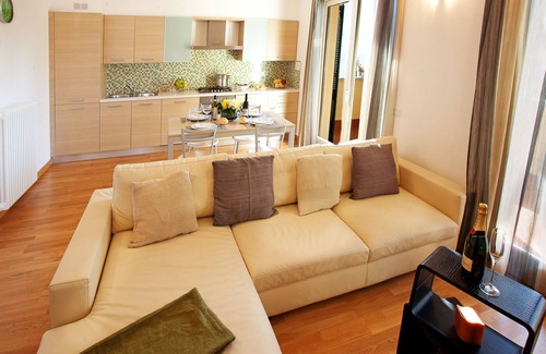 Tremezzo Apartment | Elegant Lake View Retreat with Pool, Spa & Hot Tub