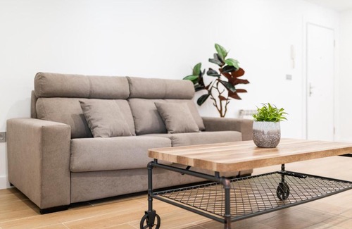 Camino de Ronda Apartment | Bright and Trendy Apartment for Family-Friendly Stays