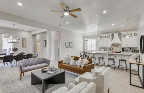 Rowlett House | Modern Home with Private Pool & Pet-Friendly Amenities