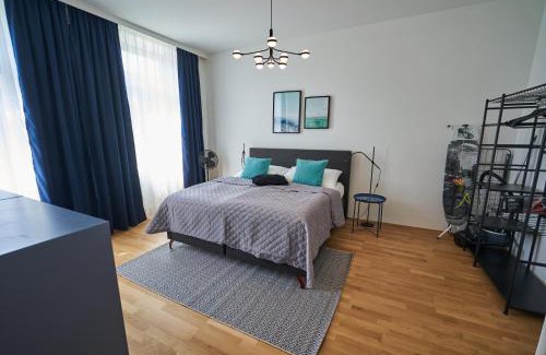 Leopoldstadt Apartment | Trendy Apartment: Prime Location with Child-Friendly Amenities