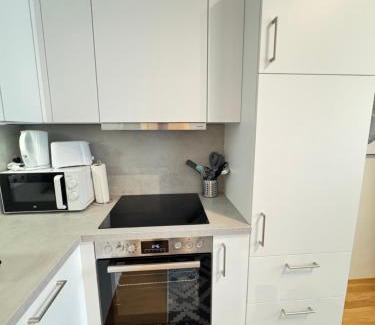 Leopoldstadt Apartment | Trendy Central Apartment: Highly Rated and Family-Friendly
