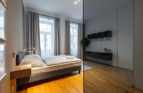 Funfhaus Apartment | Modern Apartment with Smart TV & Coffee Machine in Meidling