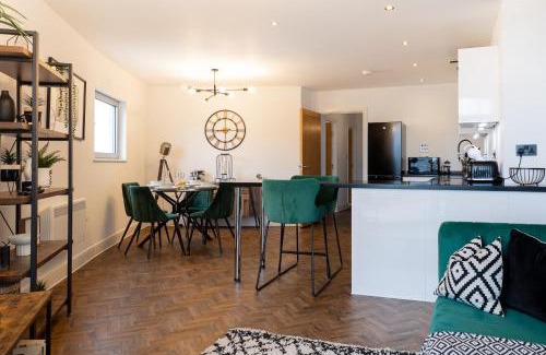 Cardiff City Centre Apartment | Trendy City Centre Apartment with Free Parking & High Ratings