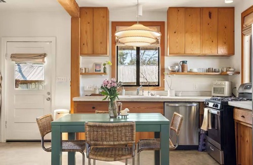 Blackshear-Prospect Hill House | Trendy East Austin bungalow with cowboy pool/extended stay