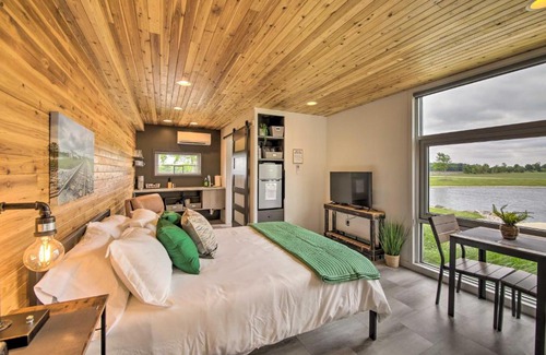 Saint Marys Allen County Apartment | Chic New Haven Studio Near Fort Wayne - Family Friendly!