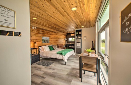 Saint Marys Allen County Apartment | Chic New Haven Studio Near Fort Wayne - Family Friendly!