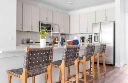 North Charleston House | Pet Friendly Park Circle Home Near Downtown & Charleston Beaches