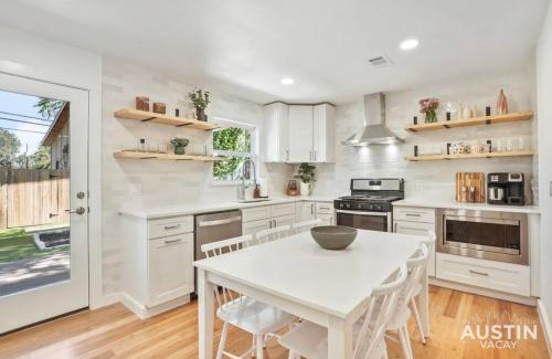 Bouldin House | Trendy Remodeled Home by SoCo with Outdoor Space & Pet-Friendly
