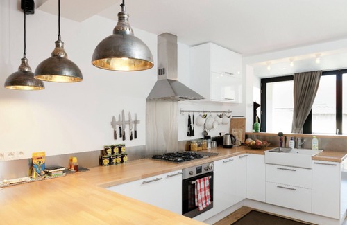 Dansaert Apartment | Stylish Sainte Catherine Apartment with Kitchen Amenities