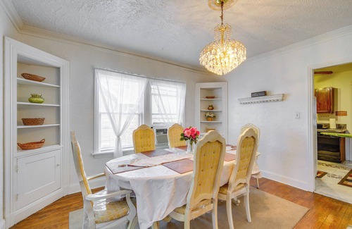 South Euclid Apartment | Trendy South Euclid Apartment - Close to Cleveland Clinic