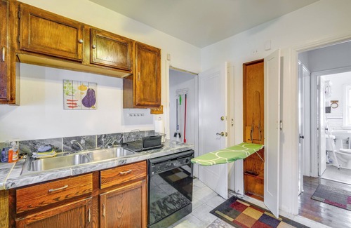 South Euclid Apartment | Trendy South Euclid Apartment - Close to Cleveland Clinic