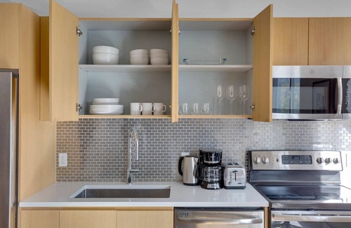 Manhattan Valley Apartment | Trendy UWS Jr 1BR with Elevator & W/D near Central Park