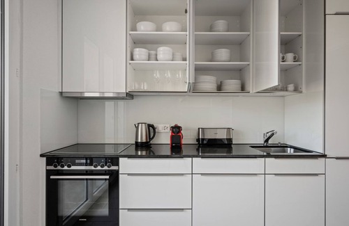 Sihlfeld Apartment | Trendy Wiedikon: Family-Friendly Stay Near Market