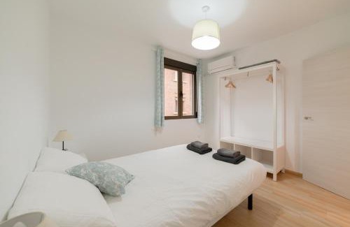 Plaza de Toros-Doctores-San Lazaro Apartment | Modern TrendyHomes Granada: 9.4 Rated, Family-Friendly Stay