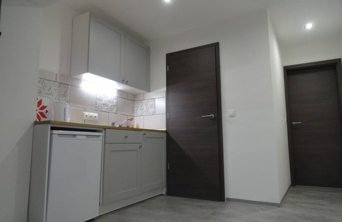 Bukfurdo Apartment | Top-Rated Trenta Apartman Bükfürdő with Ocean View & Pool