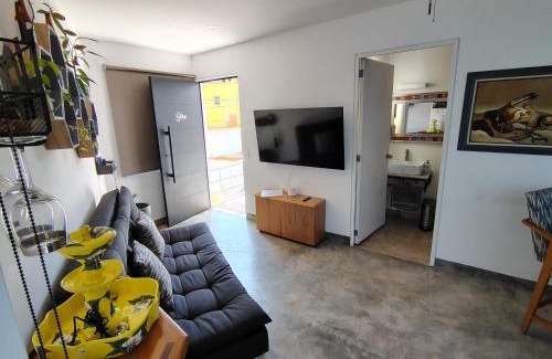Cuernavaca Apartment | Seaside Bliss at Tres Reinas: Family-Friendly Getaway