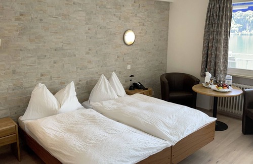 Ponte Tresa Hotel | Discover Tresa Bay Hotel: Top-Rated Ocean View Retreat
