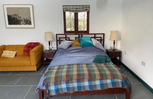 Helford Passage House | Book Your Stay at Tresahor Studio – Guest Rated 9.5/10