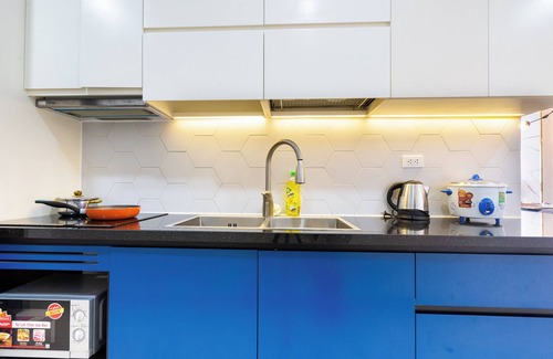 Bach Dang Riverside Apartment | Discover Tresor: 3 Bedrooms with Pool & Gym in Downtown