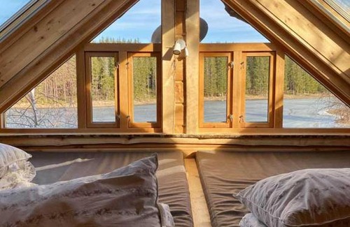 Rakkestad Ski Chalet | Experience Tretopphytter På Grensen - Beverhytta & Fishing