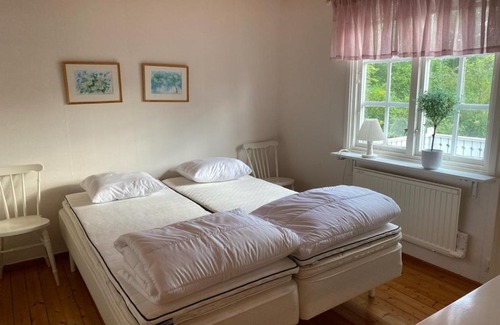 Glommen House | Cozy Oceanfront Cottage with Pet-Friendly Amenities