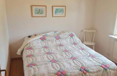 Glommen House | Cozy Oceanfront Cottage with Pet-Friendly Amenities