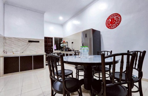 Batu Pahat House | Top-Rated TREX Homestay in Batu Pahat: Family-Friendly Stay