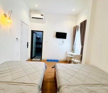 Buon Ma Thuot Hotel | Discover Comfort at Triệu Nguyễn with Inviting Hot Tub
