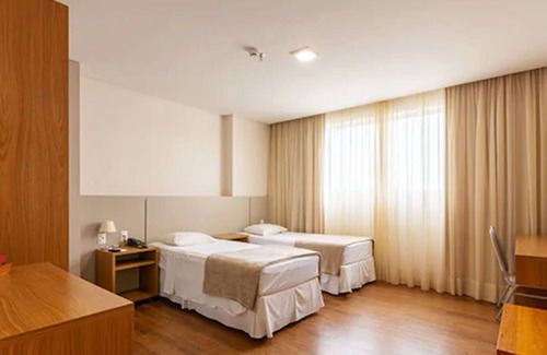 Centro I Hotel | Highly Rated Tri Hotel Executive Brusque with Pool & Spa