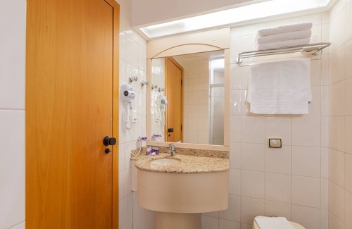 Exposicao Hotel | Discover Tri Hotel & Flat Caxias: Spa and Family-Friendly Stay