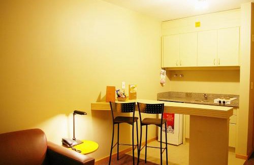 Exposicao Apartment | Comfortable Tri Hotel & Flat Caxias: Pet-Friendly Stay