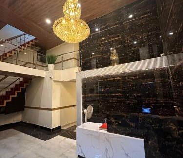 Kandiwali West Hotel | Budget-Friendly Stay at TRI HOTEL with Child-Friendly Amenities