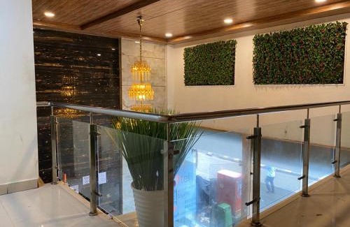 Kandiwali West Hotel | Budget-Friendly Stay at TRI HOTEL with Child-Friendly Amenities