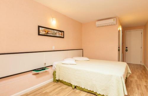 Pio X Hotel | Pet-Friendly Stay at Tri Hotel Smart Caxias with Hot Tub