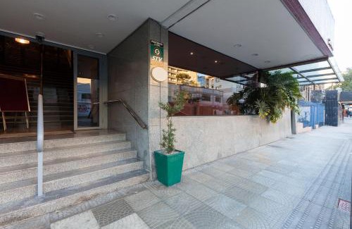 Pio X Hotel | Pet-Friendly Stay at Tri Hotel Smart Caxias with Hot Tub