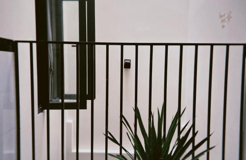 Quy Nhon House | Guest Rated: TRI'S Homestay with Private Beach & Ocean View