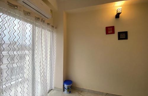 Hatigaon Apartment | Cozy Triaksha Dreams Villa: Ideal for Families & Pets