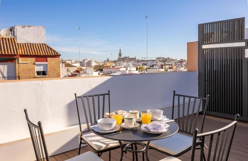 Triana Apartment | Discover Triana Acacias by Valcambre - 4-Star Comfort