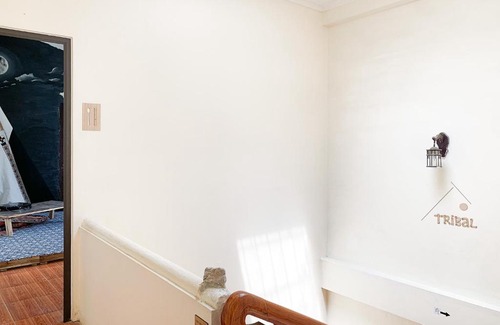 Ba Vi Apartment | Pet-Friendly Retreat at Tribal Top Floor - Ba Vì Awaits