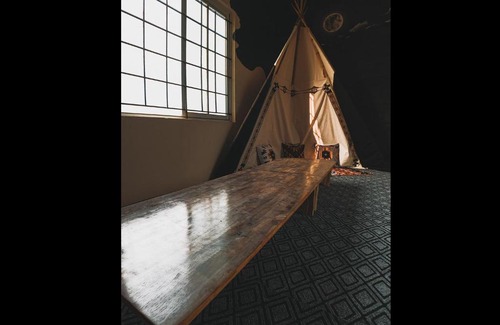 Ba Vi Apartment | Pet-Friendly Retreat at Tribal Top Floor - Ba Vì Awaits