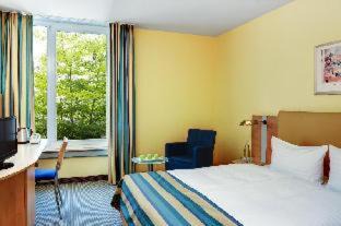 Friedrichstadt Hotel | Discover IntercityHotel Düsseldorf: Pet-Friendly & Rated 8/10