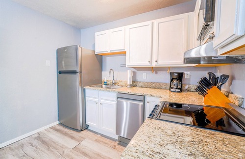 Indian Point Condo | Renovated Tribesman Resort Condo near Silver Dollar Attractions