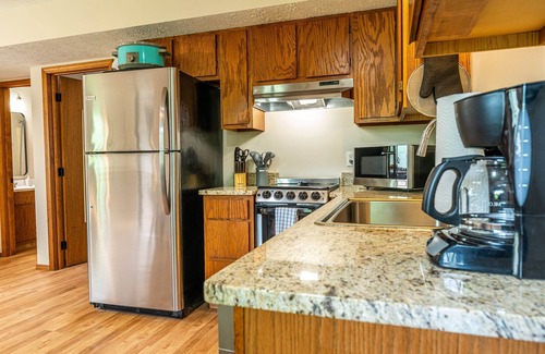 Indian Point Cabin | Top-Rated Tribesman Resort Cabin Near Silver Dollar Attractions