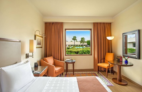 Basai Hotel | Elegant Trident, Agra: 5-Star Stay with Pool & Spa