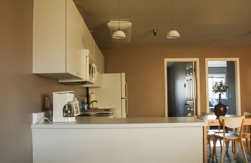 Sitka Apartment | Downtown Hotel Near Dining, Shopping & Family-Friendly Amenities