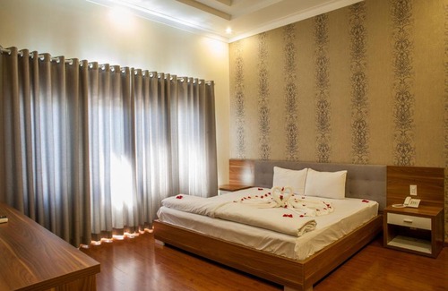 Cam Ranh Hotel | Convenient Trieu Khang Hotel near Cam Ranh Airport