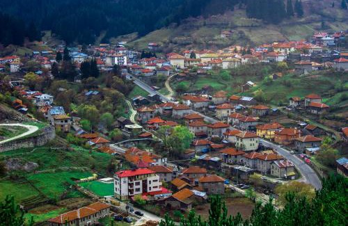 Trigrad Hotel | Trigrad Hotel: Family-Friendly Stay with Relaxing Hot Tub
