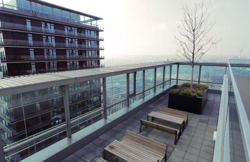 Erdberg Apartment | Tranquil Triiiple Suites: Balcony, Pool & Ocean Views