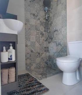 Trikeri House | Cozy Trikeri Cottage: Pet-Friendly Getaway Awaits You