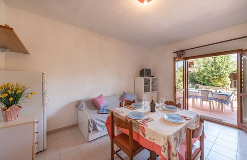 San Teodoro City Centre Apartment | Cozy Trilo Grosseto 21 - Two Bedroom Apartment with Kitchen